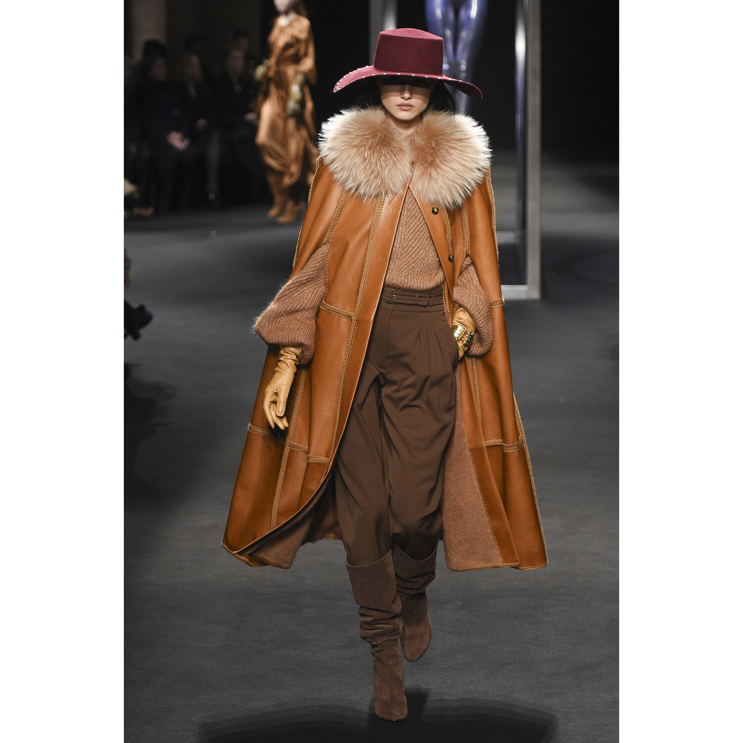 Фото Alberta Ferretti Fall 2018 Ready-to-Wear , Alberta Ferretti осень зима 2018 , Fashion show , неделя моды в Милане , MFW , Mainstyles